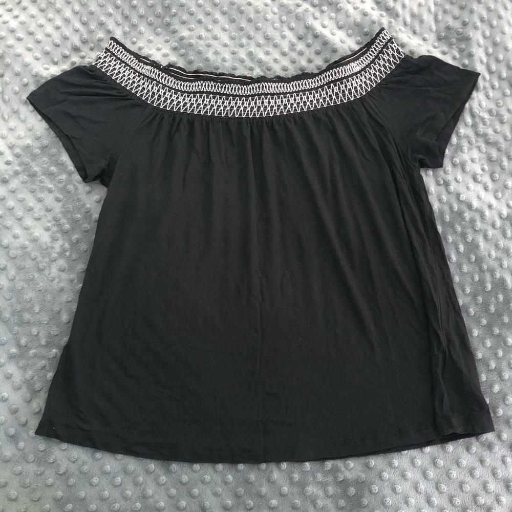 Old Navy Off the Shoulder Black and White Top